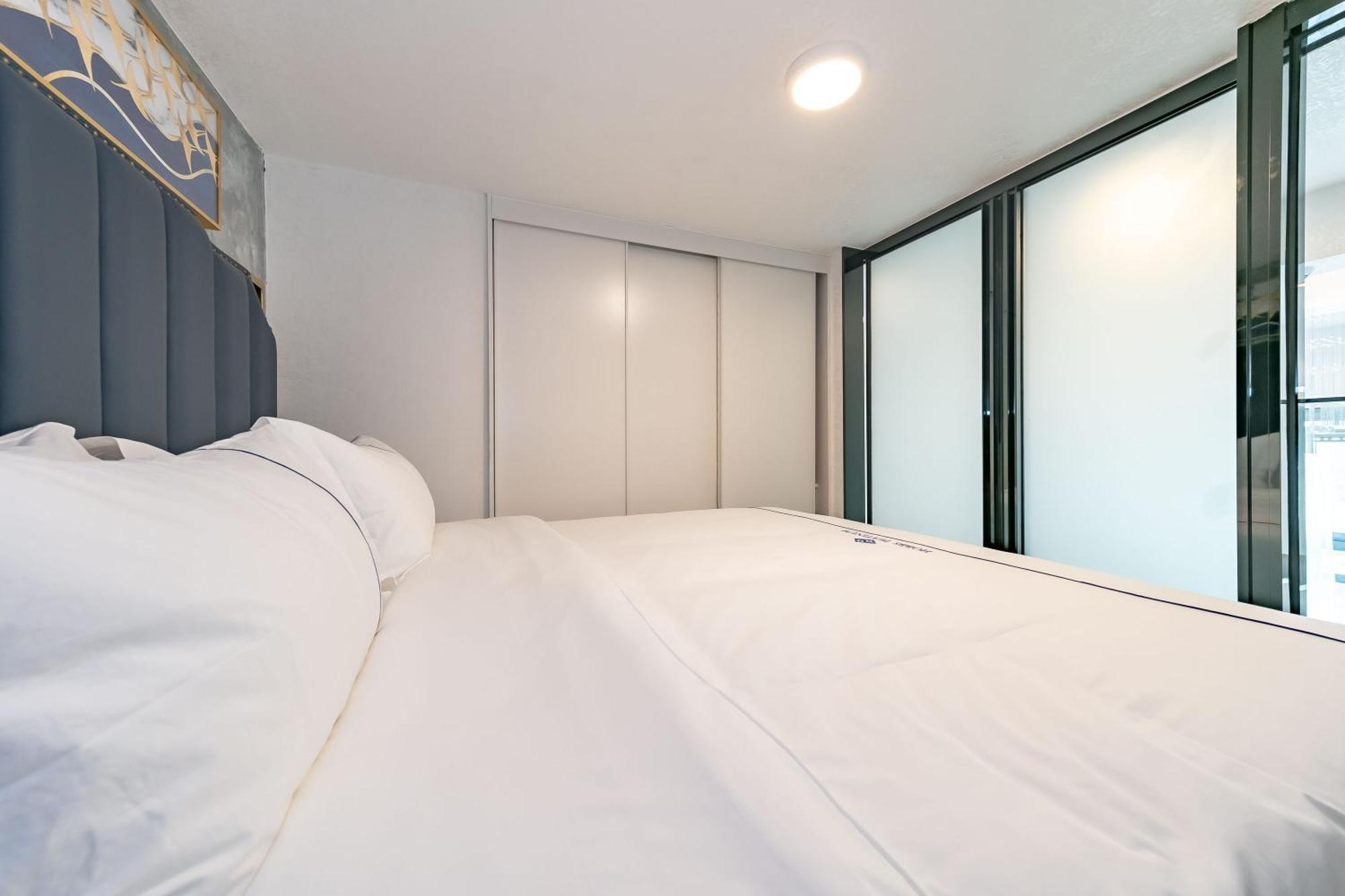 Boruisi Plaza Residence Apartment - Shenzhen Futian Convention & Exhibition Center Екстер'єр фото